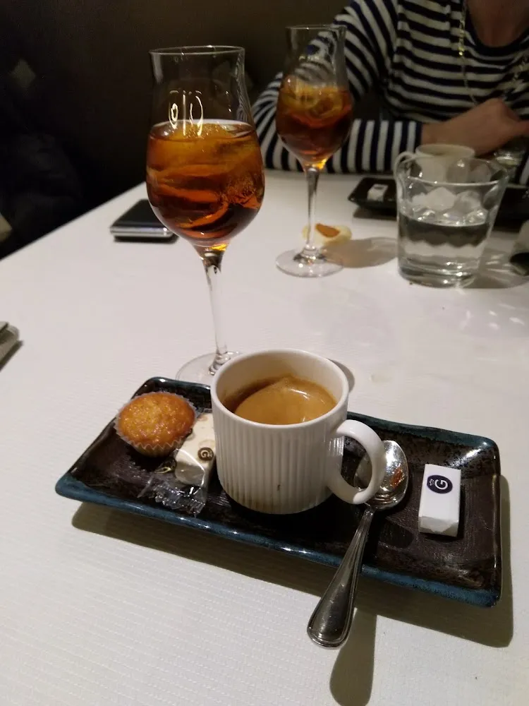 Café Avec Un Verre D'amaretto